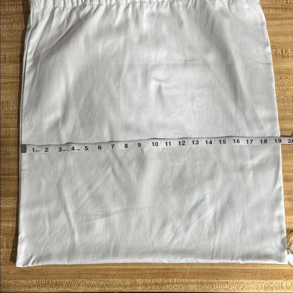 Burberry White Bag with Blue Knight Design - Picture 5 of 5